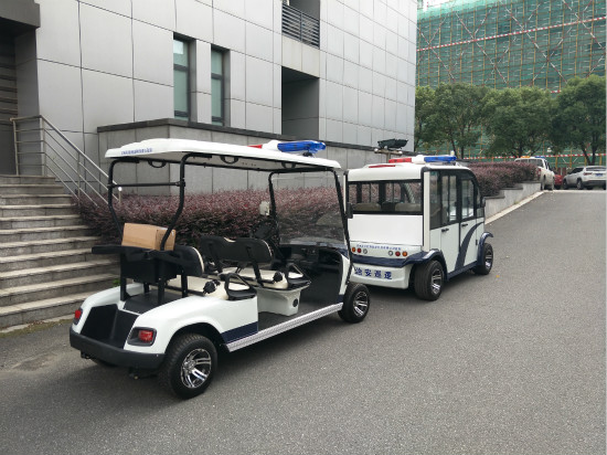 治安巡逻四轮车